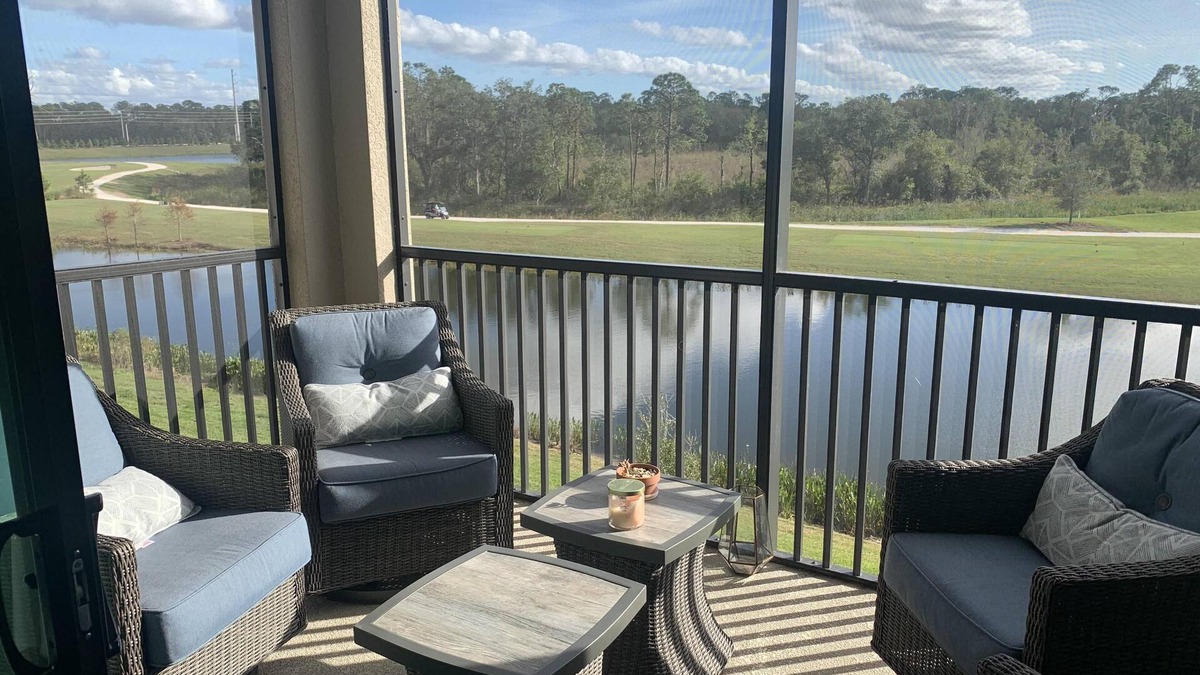 Lakewood Ranch Condo | Striking 3rd floor 2/bed, 2/bath condo with golf & lake view