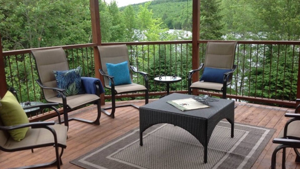 Kingsclear Bed & Breakfast | Strong Timbers B&B