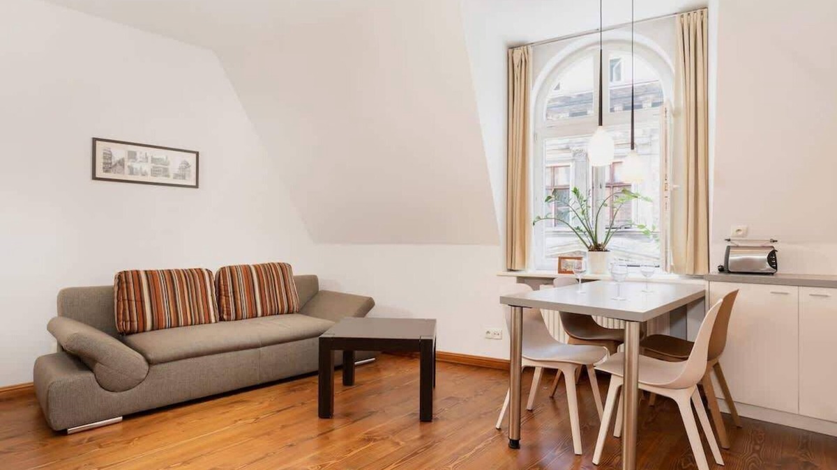 Poznan City Center Apartment | Strzałowa 3 Poznań | Charming Apartment Near City Center