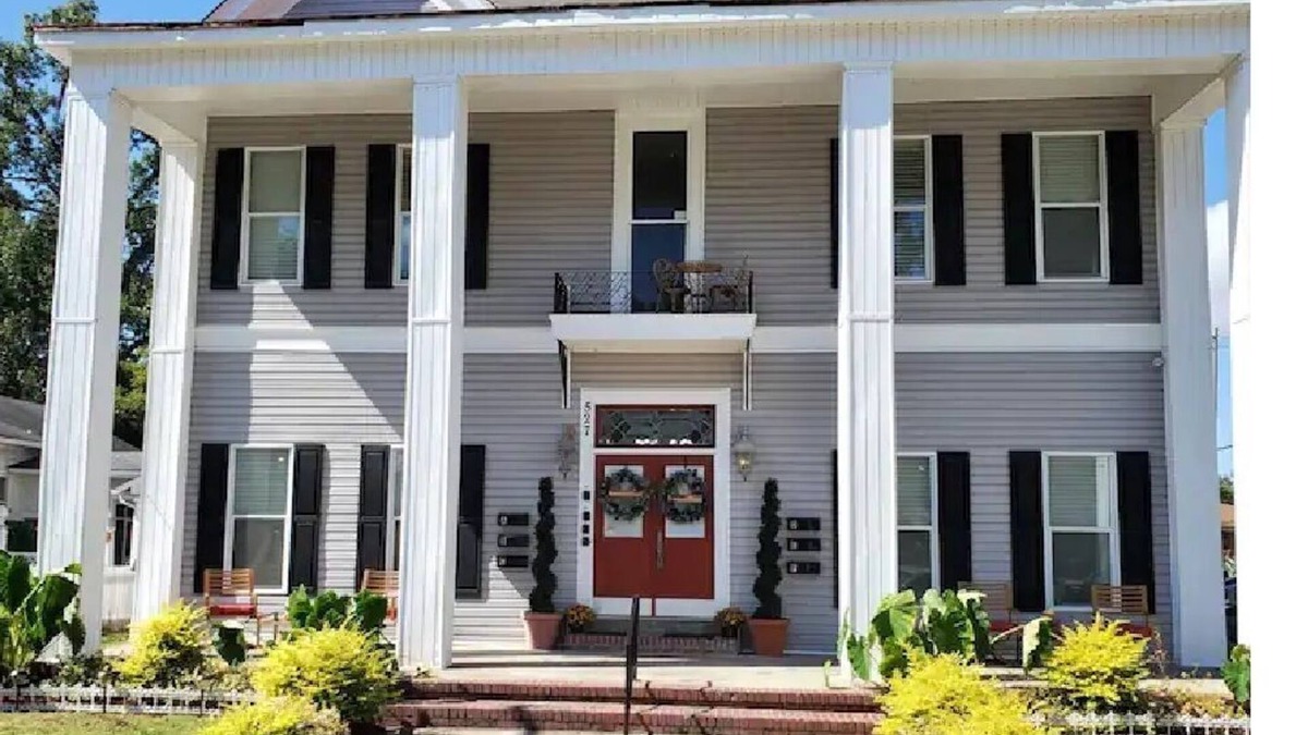 Yazoo City Apartment | Stuckey Heights "Studio B"