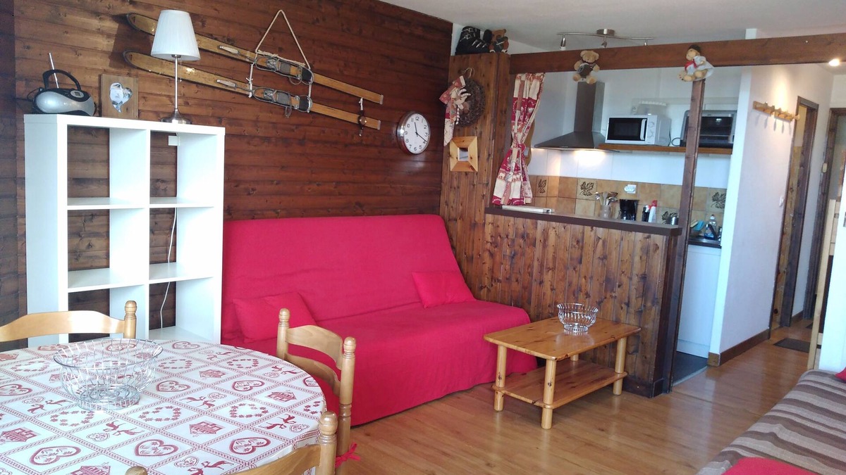 Orcieres-Merlette Apartment | Stud 4 pers 27 m2 comfortable, well located, sunny. Weeks and weekends