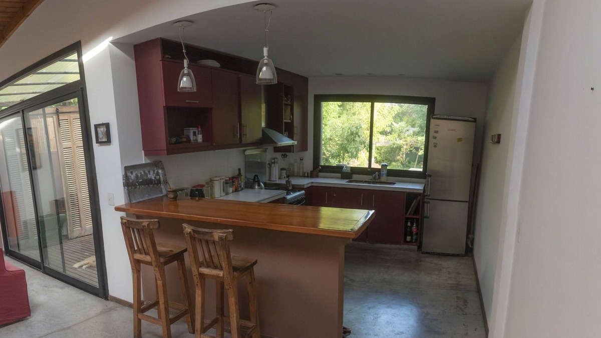 Tigre Bed & Breakfast | Studentenkamer in een Riant Huis in Tigre met Tuin en Zwembad