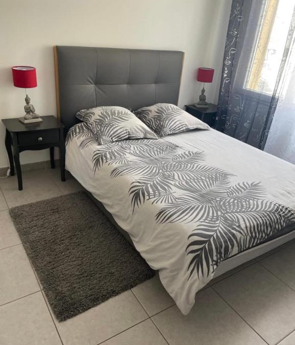Mantes-la-Jolie Apartment | Studio à 300 m de la gare de Mantes-la-Jolie