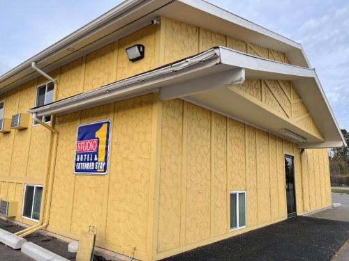 Franklin to the Fort Hotel | Studio 1 Hotel & Extended Stay - Missoula