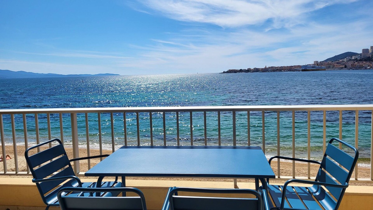 Le Ricanto Apartment | Studio 2/4 waterfront Ajaccio.