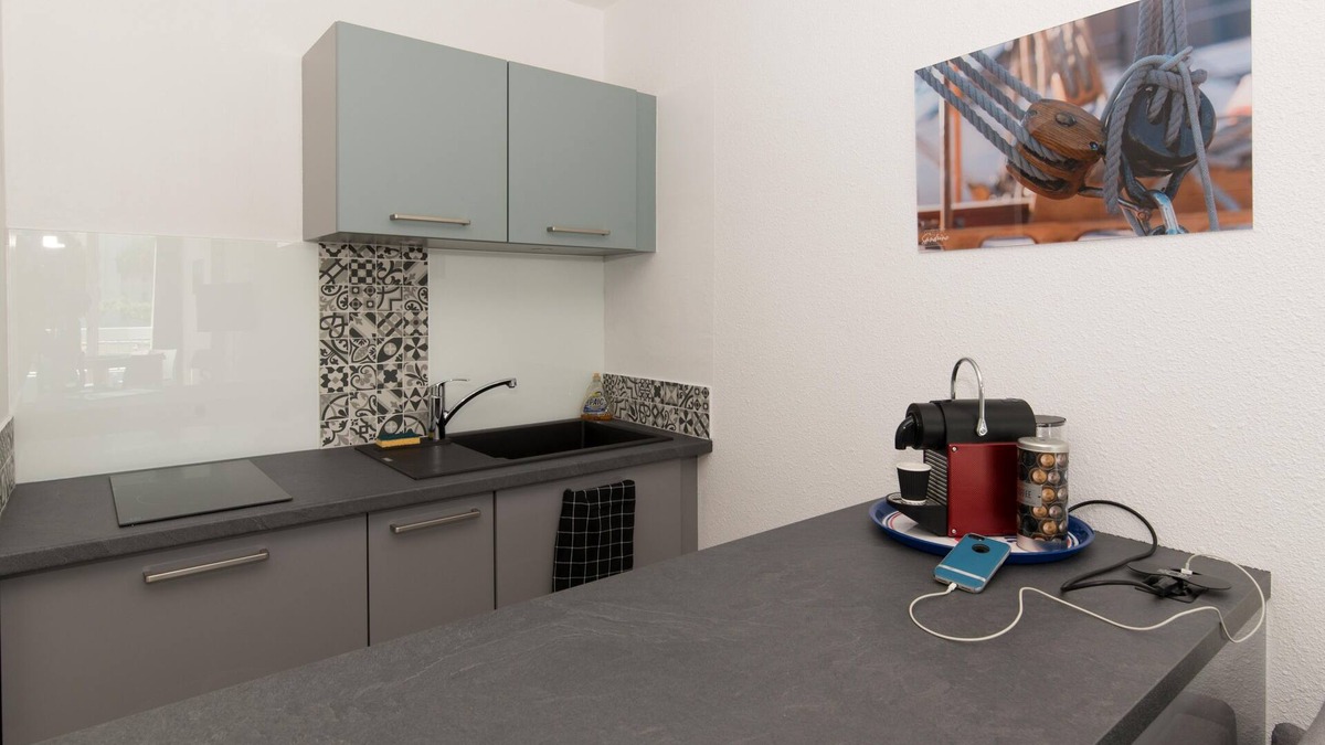 Le Couchant Apartment | STUDIO 2 ETOILES DE FRANCE, 100 Mètres DE LA PLAGE, PARKING, WIFI, IDEAL FOR FAMILIES