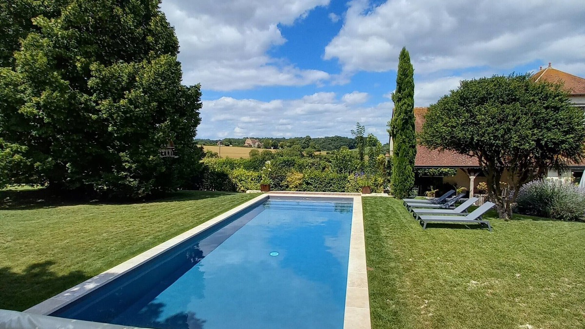 Rilly-sur-Vienne Apartment | Studio* 2 People Heated swimming pool between Châteaux de la Loire and Futuroscope