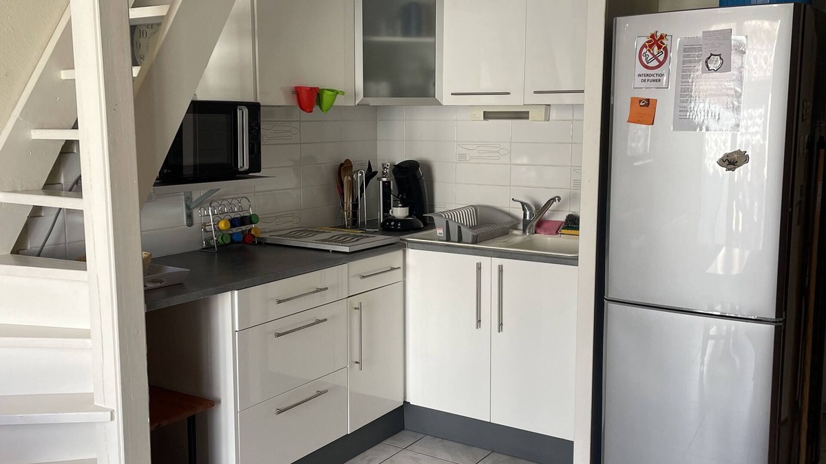 Les Cabanes de Fleury Apartment | Studio 300m from the sea, fully equipped