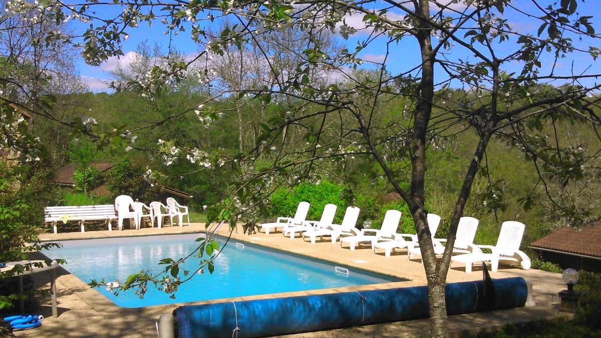 Marquay Ski Chalet | Studio (33m2) 2-3 people - swimming pool, in the heart of nature 10km from Sarlat