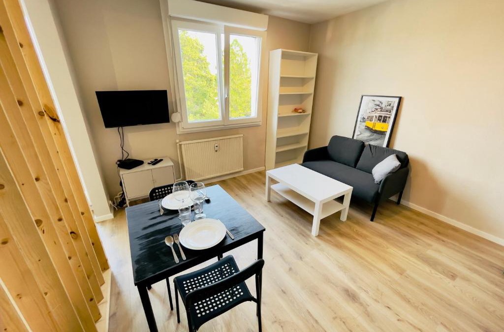 Lure Apartment | Studio 43aJJ