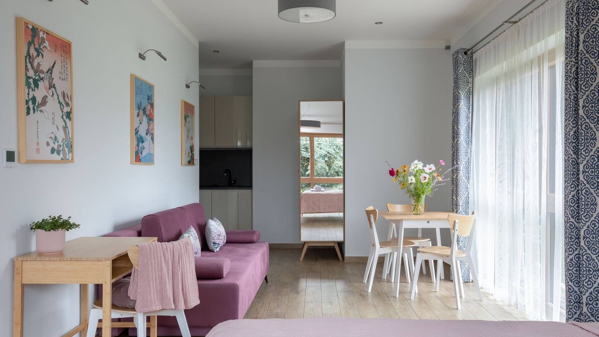 Skawina Apartment | Studio 5 "AUX GRANDS CHÊNES" near Krakow for relaxing and sightseeing