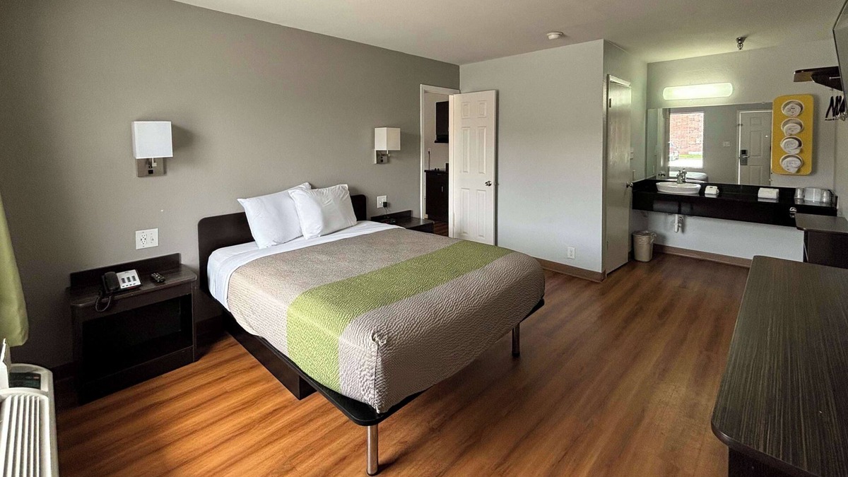 Abilene Hotel | Studio 6 Abilene, TX – East