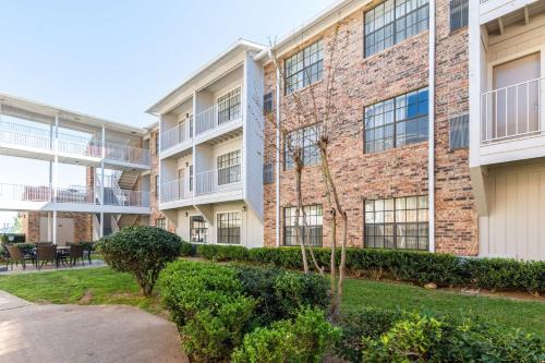 North Arlington Hotel | Studio 6-Arlington, TX