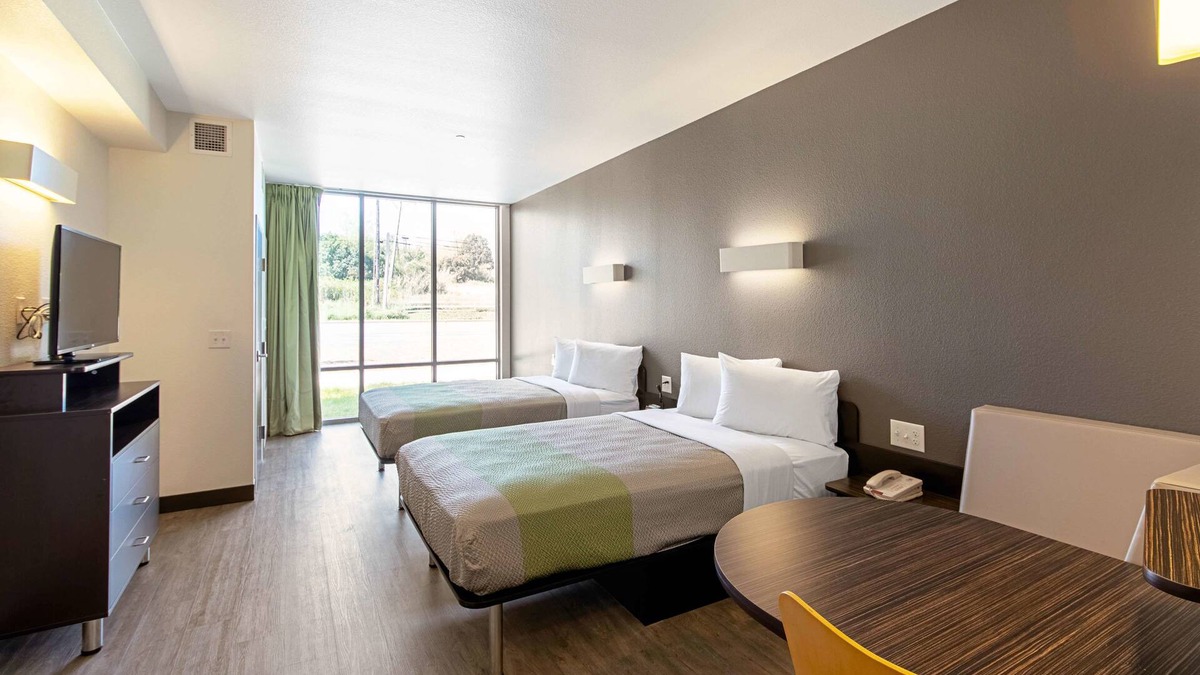Montopolis Hotel | Studio 6 Austin, TX - Airport