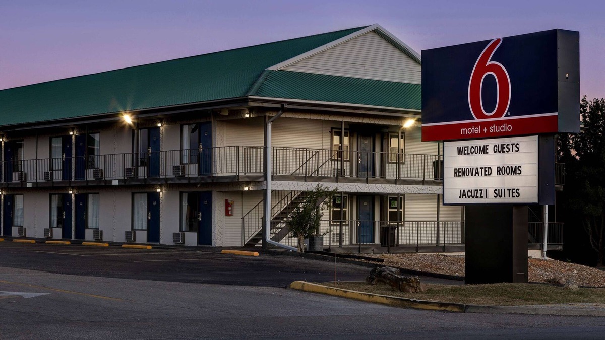 Branson West Hotel | Studio 6 Branson West, Mo – Silver Dollar City