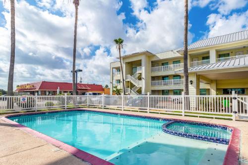 Northwest Corpus Christi Hotel | Studio 6-Corpus Christi, TX - North
