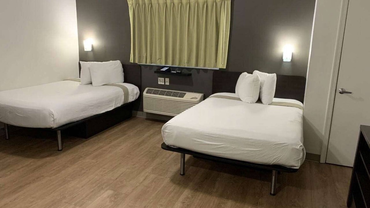 Coliseum Central Hotel | Studio 6 Hampton, VA - Langley AFB Area