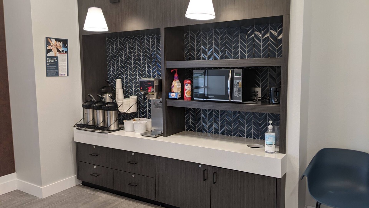 North Platte Hotel | Studio 6 North Platte, NE - East