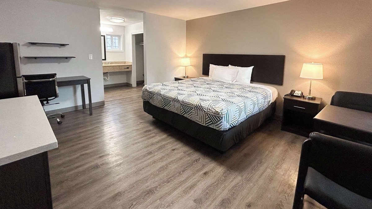 Downtown Vancouver Hotel | Studio 6 Suites Vancouver, Wa - Waterfront