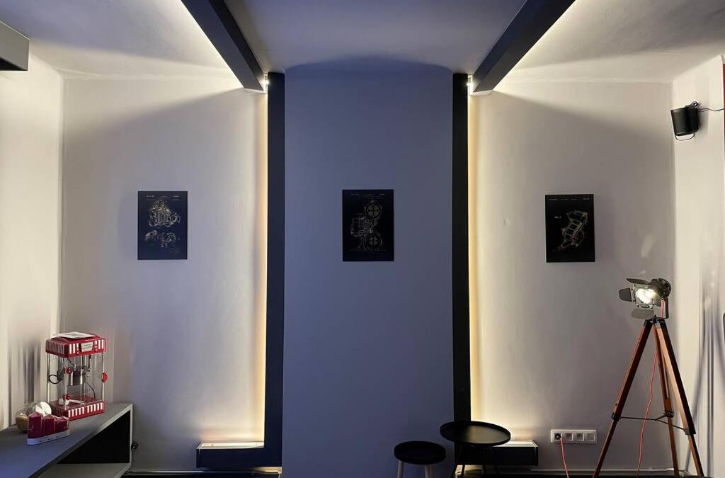 Libramont-Chevigny Apartment | Studio 8 votre cinéma privé