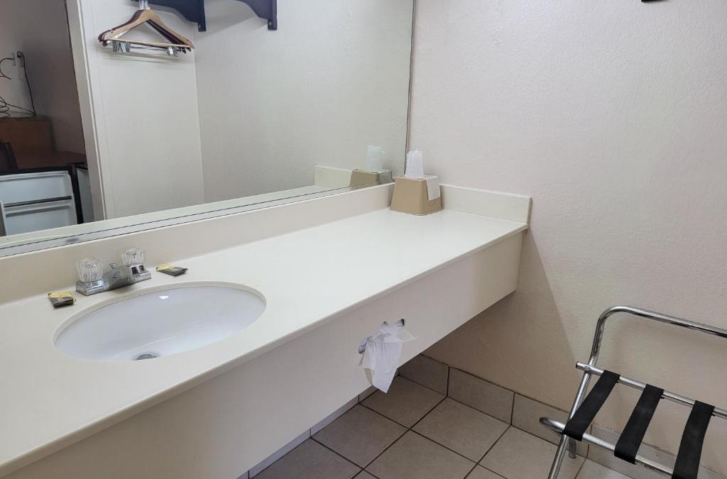 Decatur Hotel | Studio 9 Inn & Suites