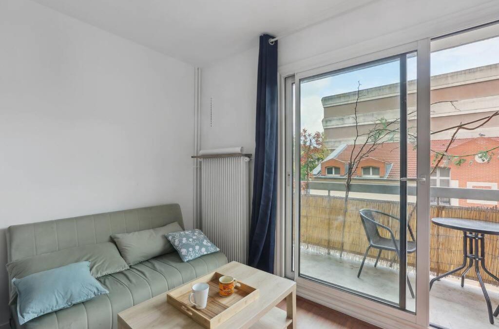 Louis Bertrand-Mirabeau-Semard Apartment | Studio aménagé avec terrasse