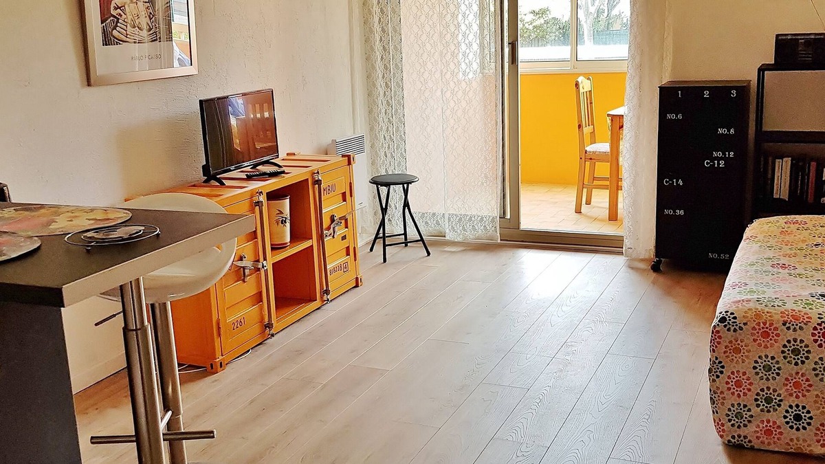 Golfe Juan Condo | Studio any comfort 2 people in residence of standing