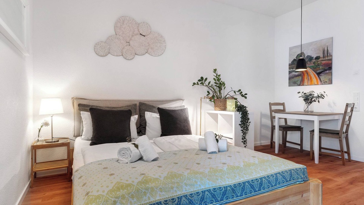 Unterwiehre-Nord Apartment | Studio Apartment 'Km Style Nr 1' with Private Terrace and Wi-Fi
