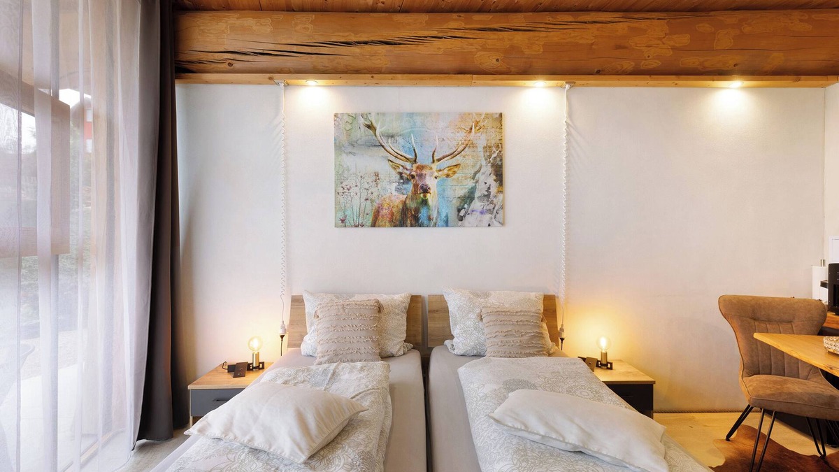 Rosenfeld Apartment | Studio Apartment '-5-die Fünf, 25qm' with Private Terrace, Shared Garden and Wi-Fi