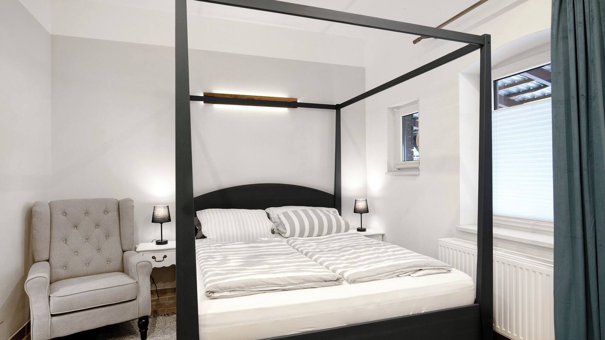 Ludwigsfelde Apartment | Studio Apartment 'Apartment 3 - Koppel' with Shared Terrace and Wi-Fi