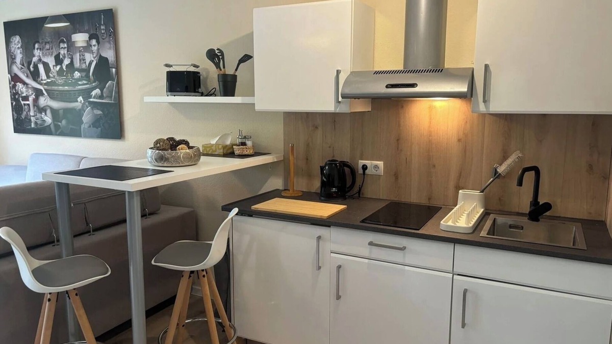 Bayreuth Apartment | Studio Apartment 'City Apartment' with Balcony and Wi-Fi