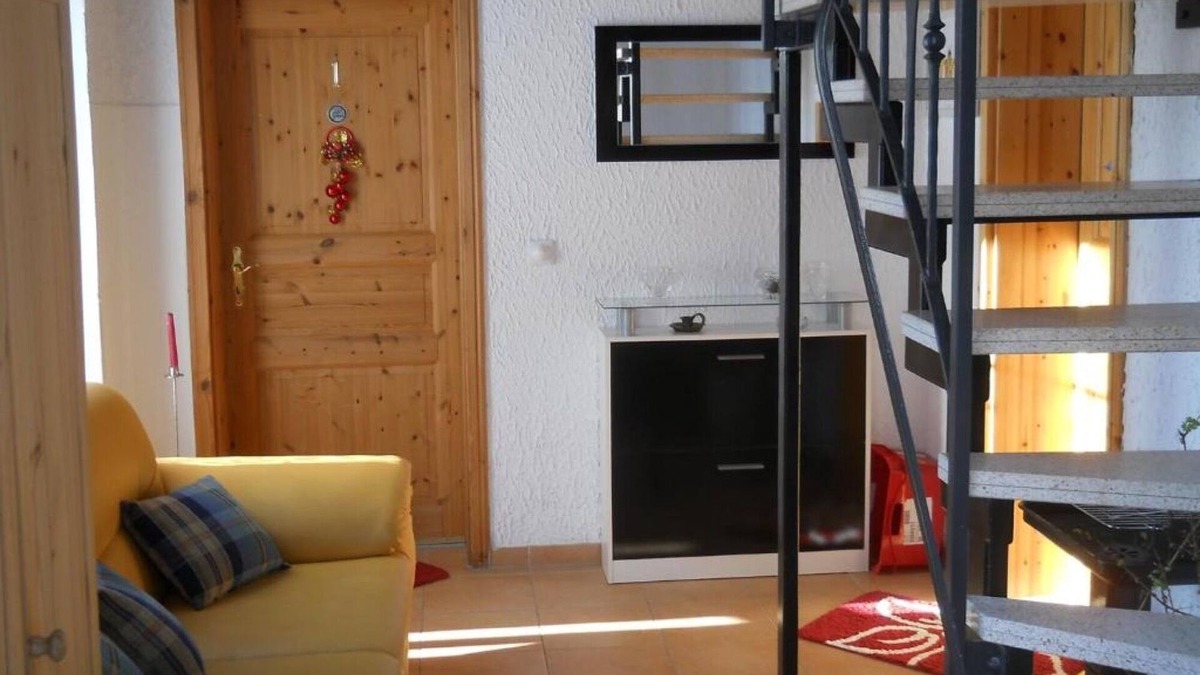 Lauenstein Apartment | Studio Apartment 'Doppelzimmer Schloss Lauenstein' with Shared Terrace and Wi-Fi