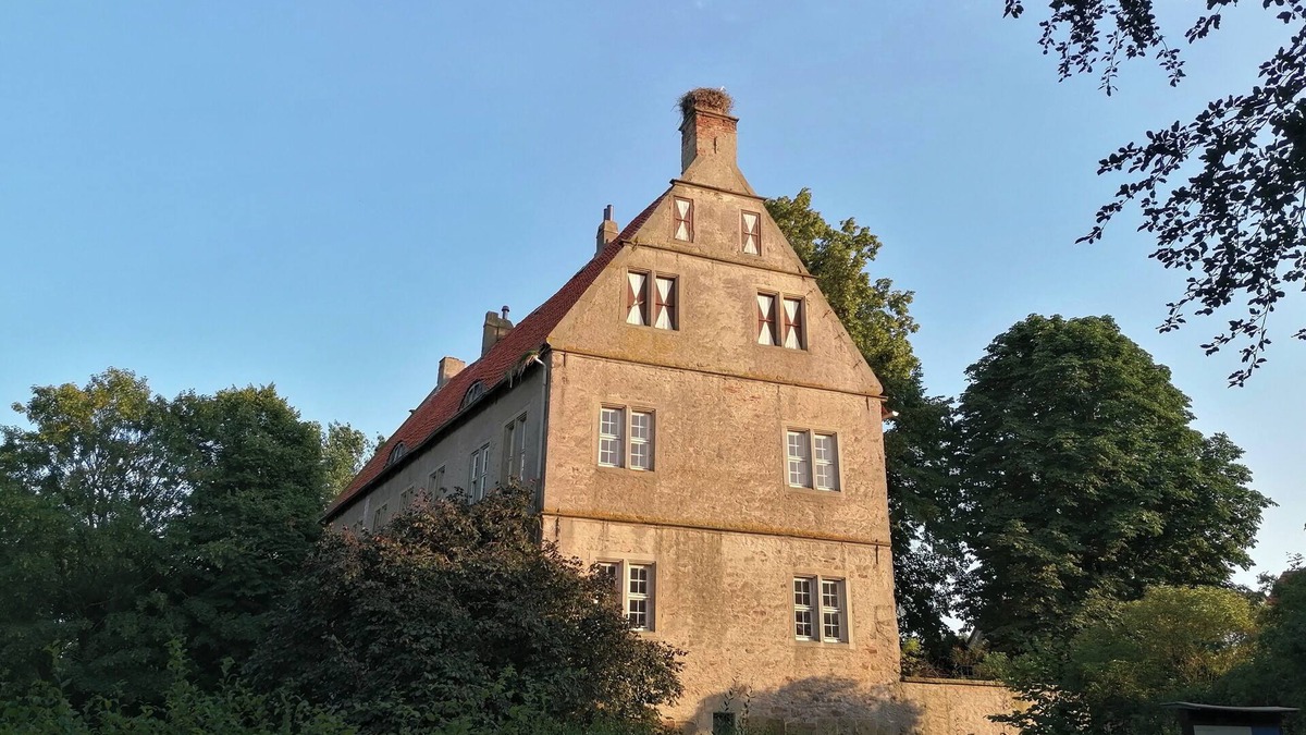 Schlusselburg Other | Studio apartment in a medieval castle from the 14th century on the Weser cycle path