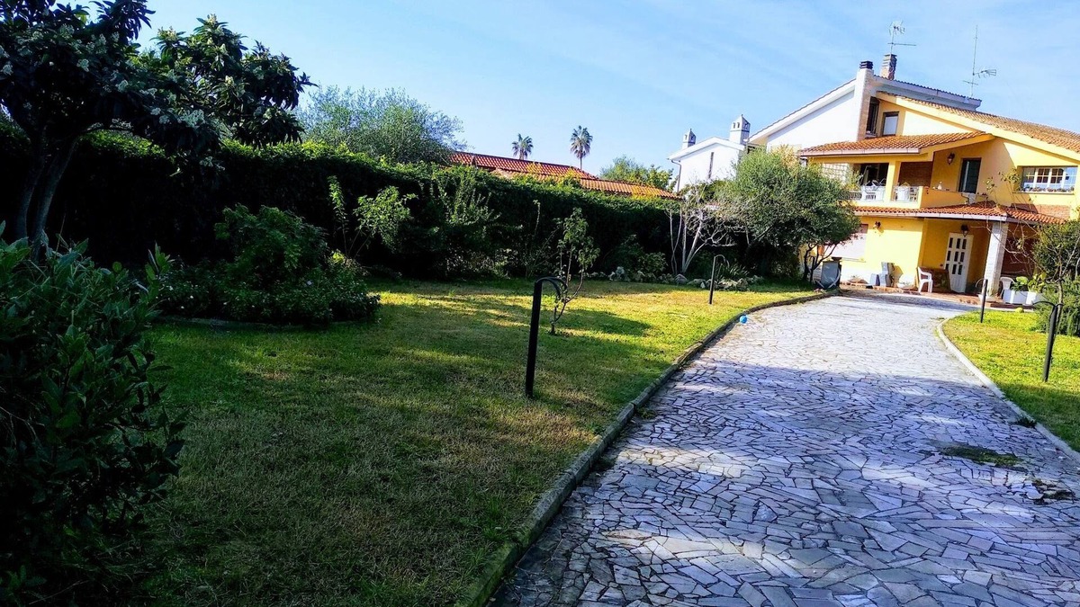 Latina Lido Villa | Studio apartment in Villa with garden