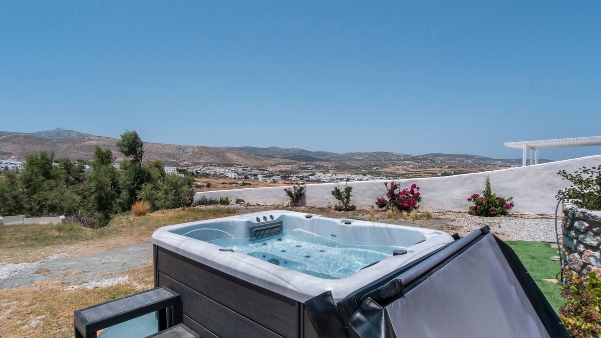Marpissa Apartment | Studio Apartment 'Ktima San Antonio Paros - Artemis' with Mountain View, Private Terrace and Wi-Fi