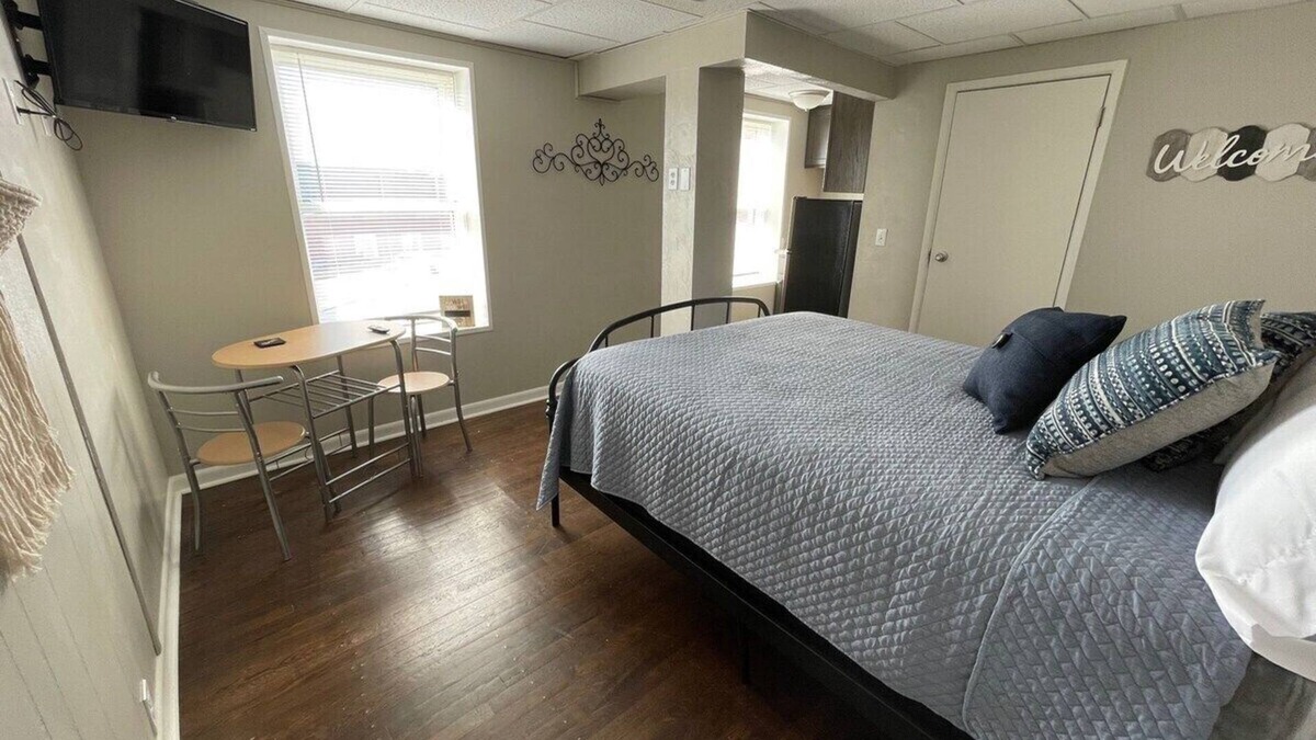 Coshocton Apartment | Studio Apartment on Main Street in Coshocton (35)