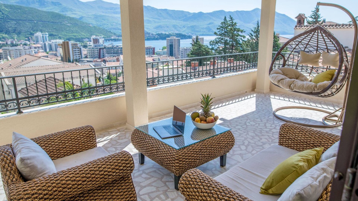 Centar Apartment | Studio apartment with big terrace & sea view