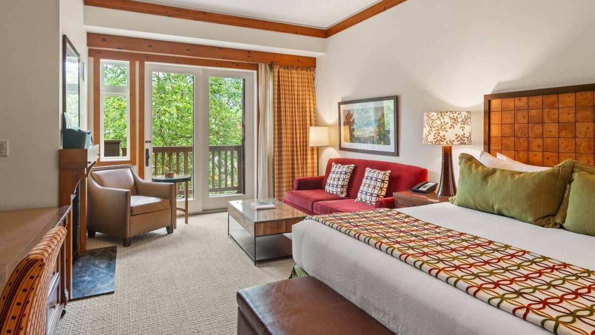 Stowe Area Cabin | Studio At Lodge At Spruce Peak. Second floor great views of Spruce Peak and steps from the lifts.
