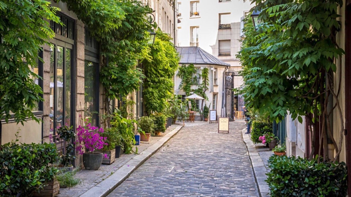 Quartier de la Roquette Apartment | Studio au Calme, Situé Dans une Cour Privée Sécurisée, en Plein Cœur de Paris