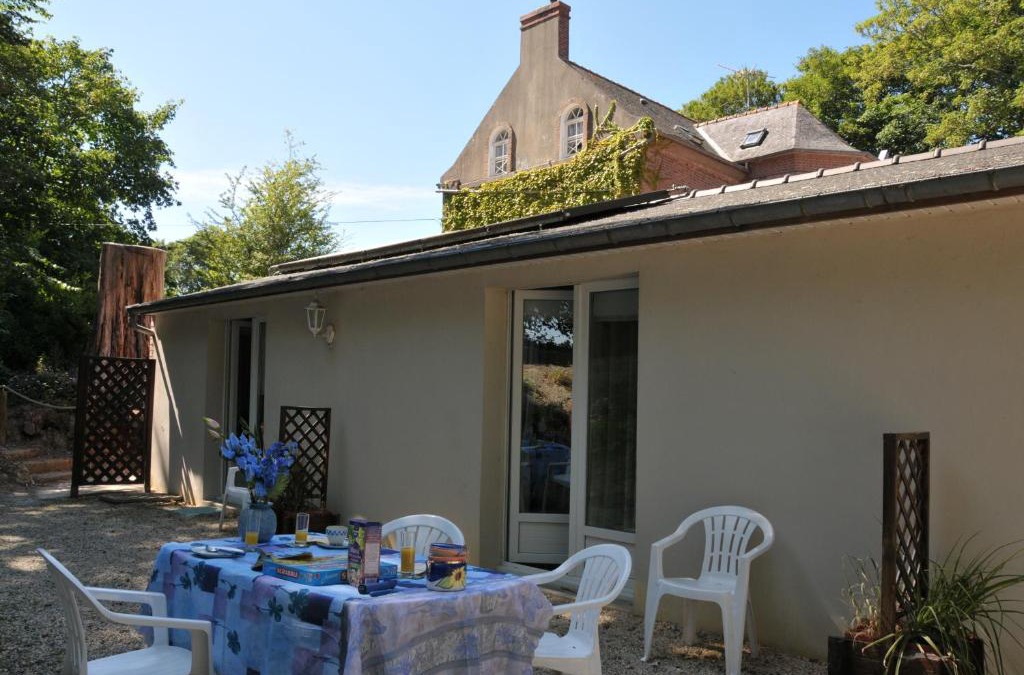 Saint-Jouan-des-Guerets Apartment | Studio au manoir