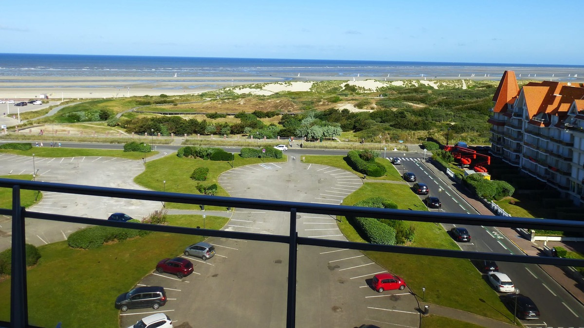 Le Touquet-Paris-Plage Hotel | STUDIO BEAUTIFUL SEA VIEW, top floor with terrace, perfectly located.