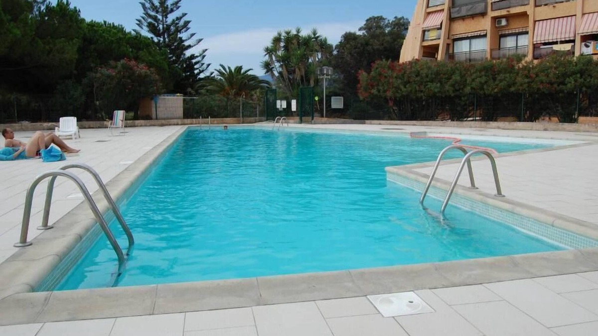 Santa-Lucia-di-Moriani Apartment | Studio by the sea