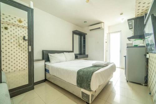 Jatinegara Apartment | Studio Bassura City East Jakarta Netflix & chill