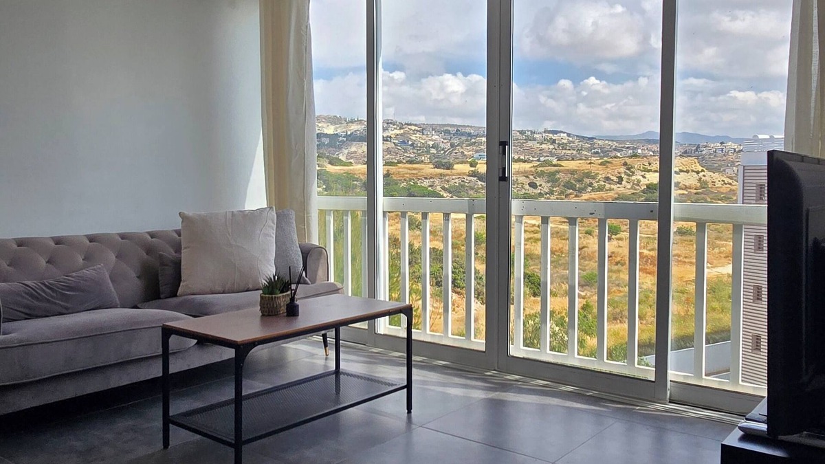 Agios Tychon Apartment | Studio by the sea - Studio apartment with a separate bedroom 50m from the beach