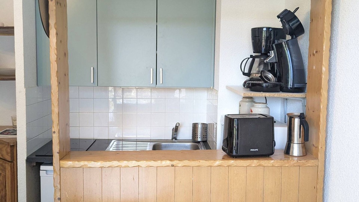 Prapoutel Apartment | Studio cabin for 4, slopeside, balcony, south-facing