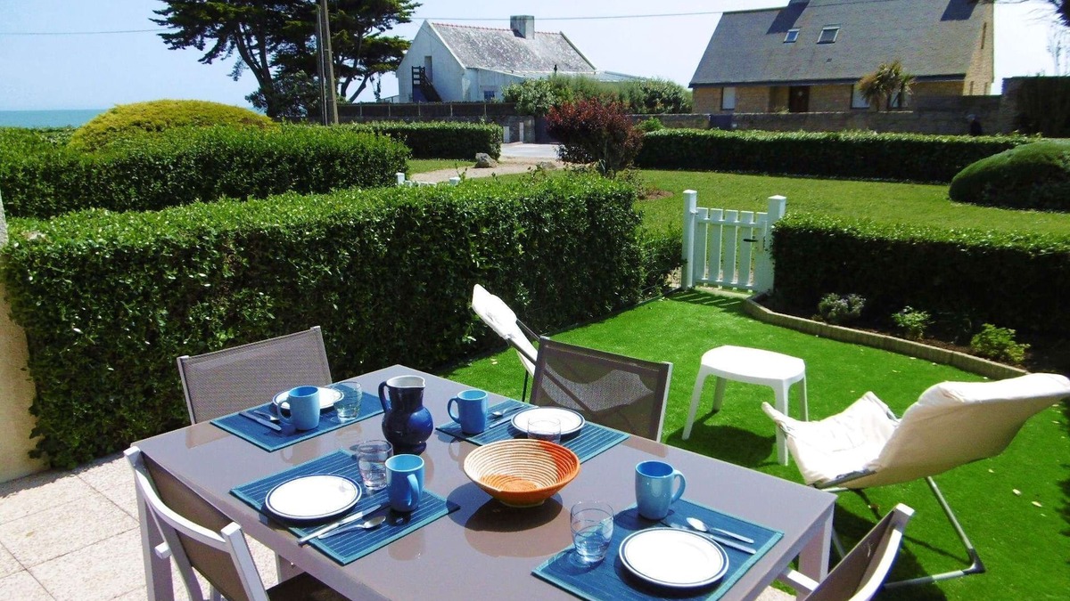 Saint-Jacques Apartment | Studio cabin 2 to 4 people 50 m from the beach
