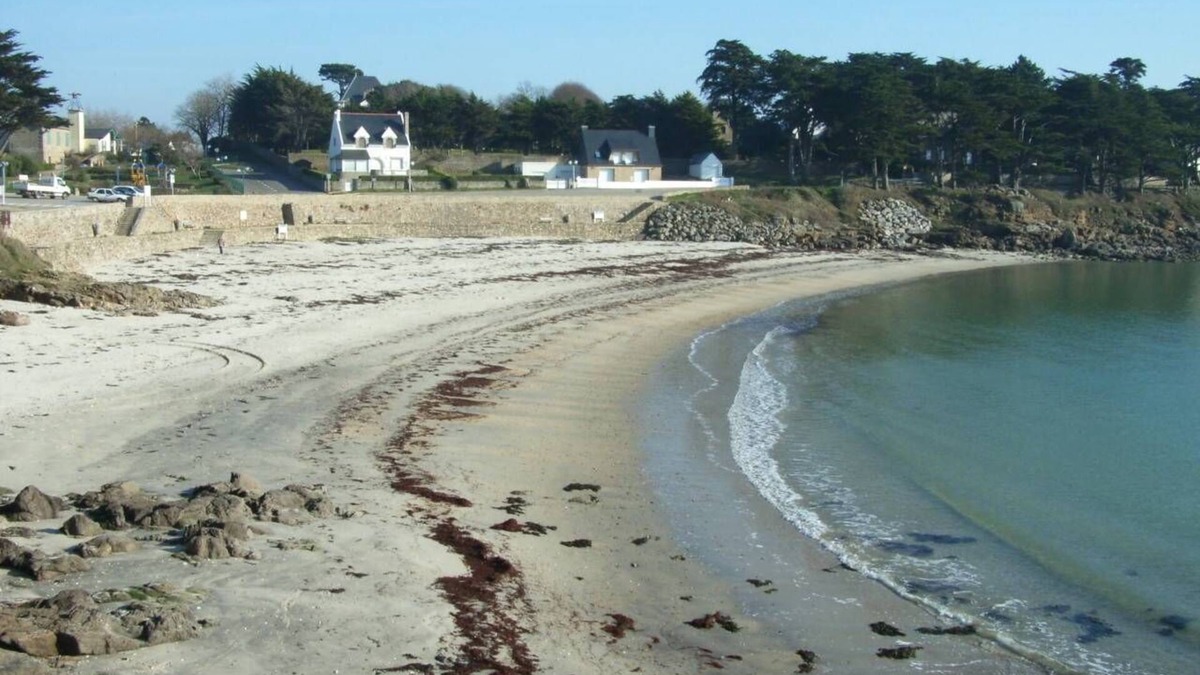 Arzon Apartment | Studio Cabin sleeps 3 Crouesty port view