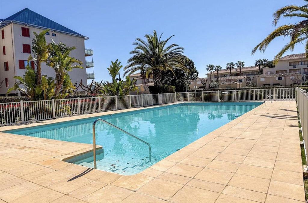 Le Lavandou Apartment | Studio cabine 4 personnes,copropriété avec Piscine
