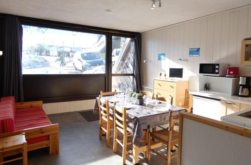 Piau Engaly Apartment | Studio cabine 6 pers. avec balcon exposition Sud, salon avec LCD et DVD, cuisine équipée, casier à ski - FR-1-457-196