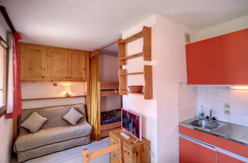 Les Bruyeres Apartment | Studio Carlines I, ski aux pieds, 3 pers, idéalement situé aux Menuires, quartier Bruyères - FR-1-178-40